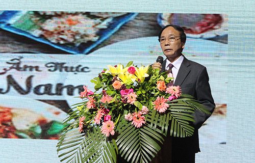 Ông Nguyễn Văn Chiểu, Tham tán kinh tế - Đại sứ quán Việt Nam tại Trung Quốc phát biểu tại Chương trình